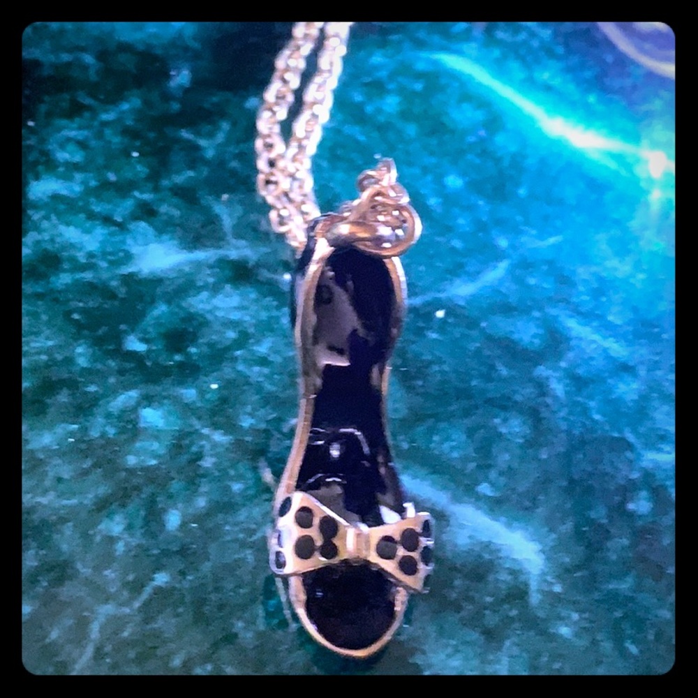 High Heel Black w/bow necklace